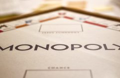 Le Monopoly Live : Le jeu de société revisité en direct