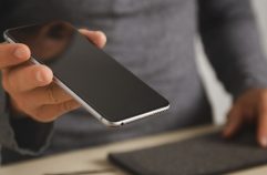Acheter un smartphone reconditionné : quels avantages financiers ?
